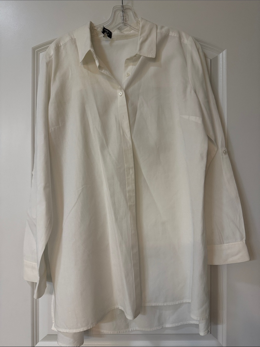 crown & ivy Light Cream Button-Down Shirt